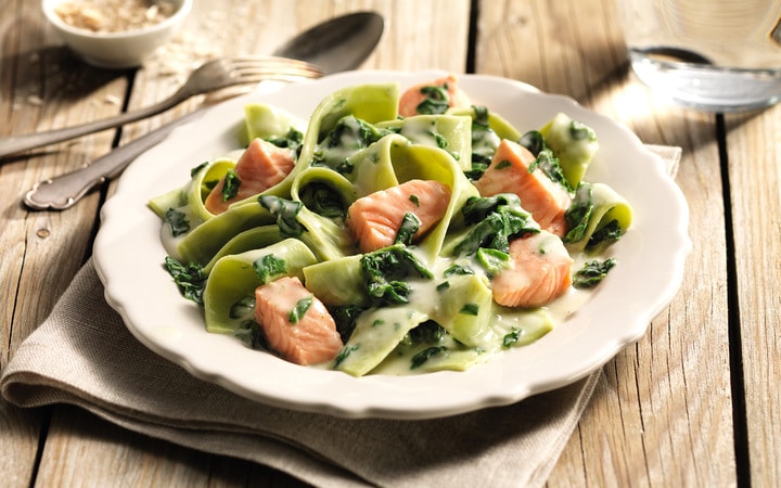 Tagliatelle verdi met wilde zalm (Artikelnummer 10746)