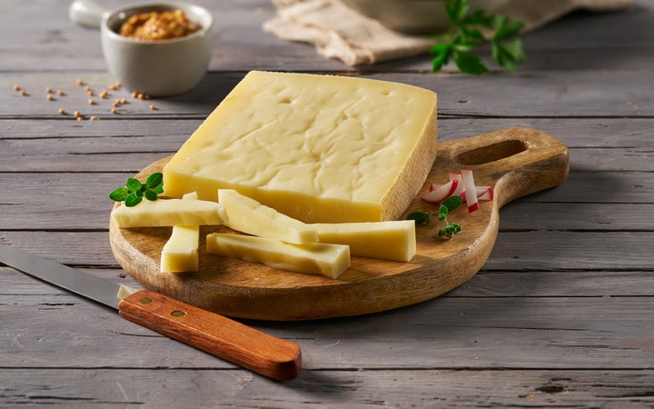 Fromage italien des Alpes, jeune affiné (Numéro d’article 12230)